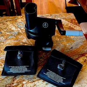 Pampered chef Manual Processor  4 Blades with holders included. NEW